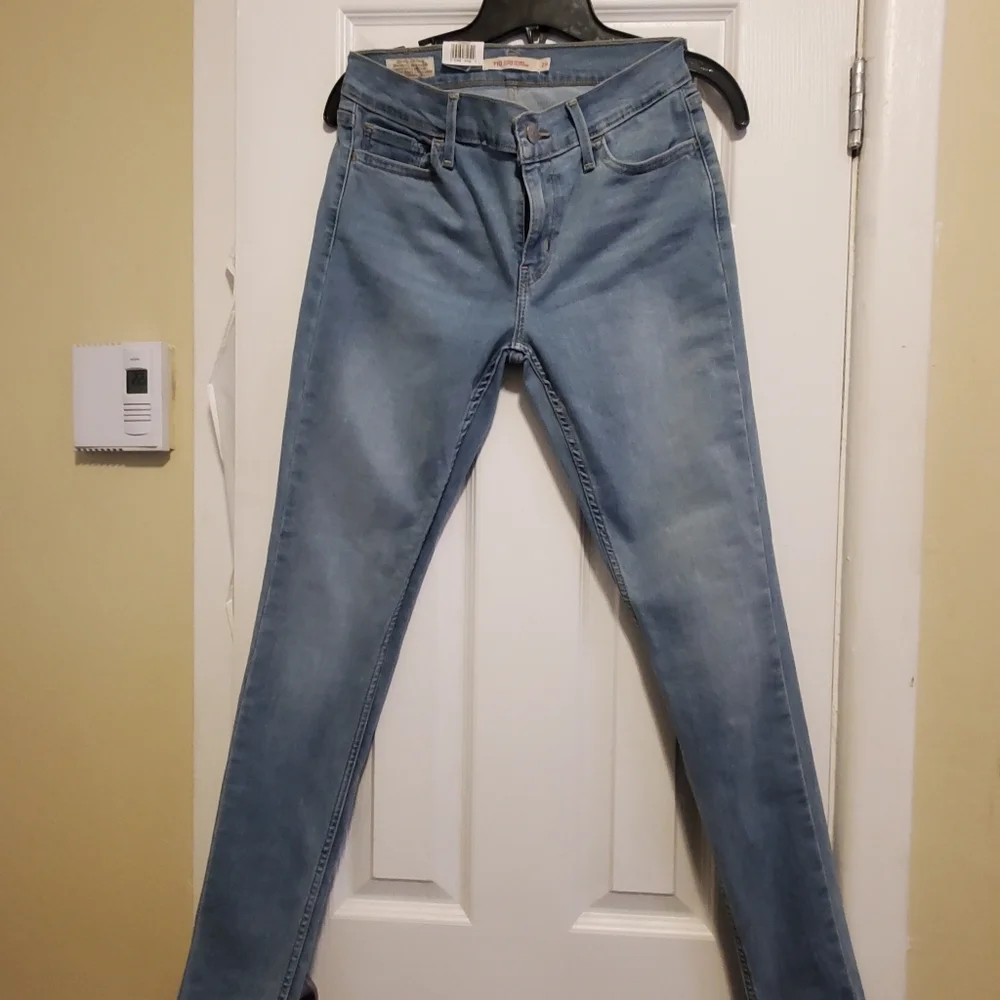 NWT - LEVIS 710 SUPER SKINNY JEAN in size 29x30 - Picture 5 of 5